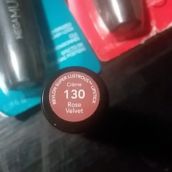 Revlon makeup lot - Picture 2 of 4